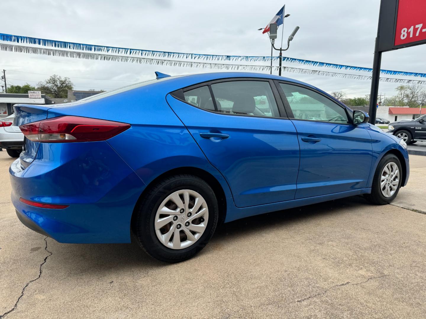 2017 BLUE HYUNDAI ELANTRA LIMITED; SE (5NPD74LF0HH) , located at 5900 E. Lancaster Ave., Fort Worth, TX, 76112, (817) 457-5456, 0.000000, 0.000000 - Photo#3